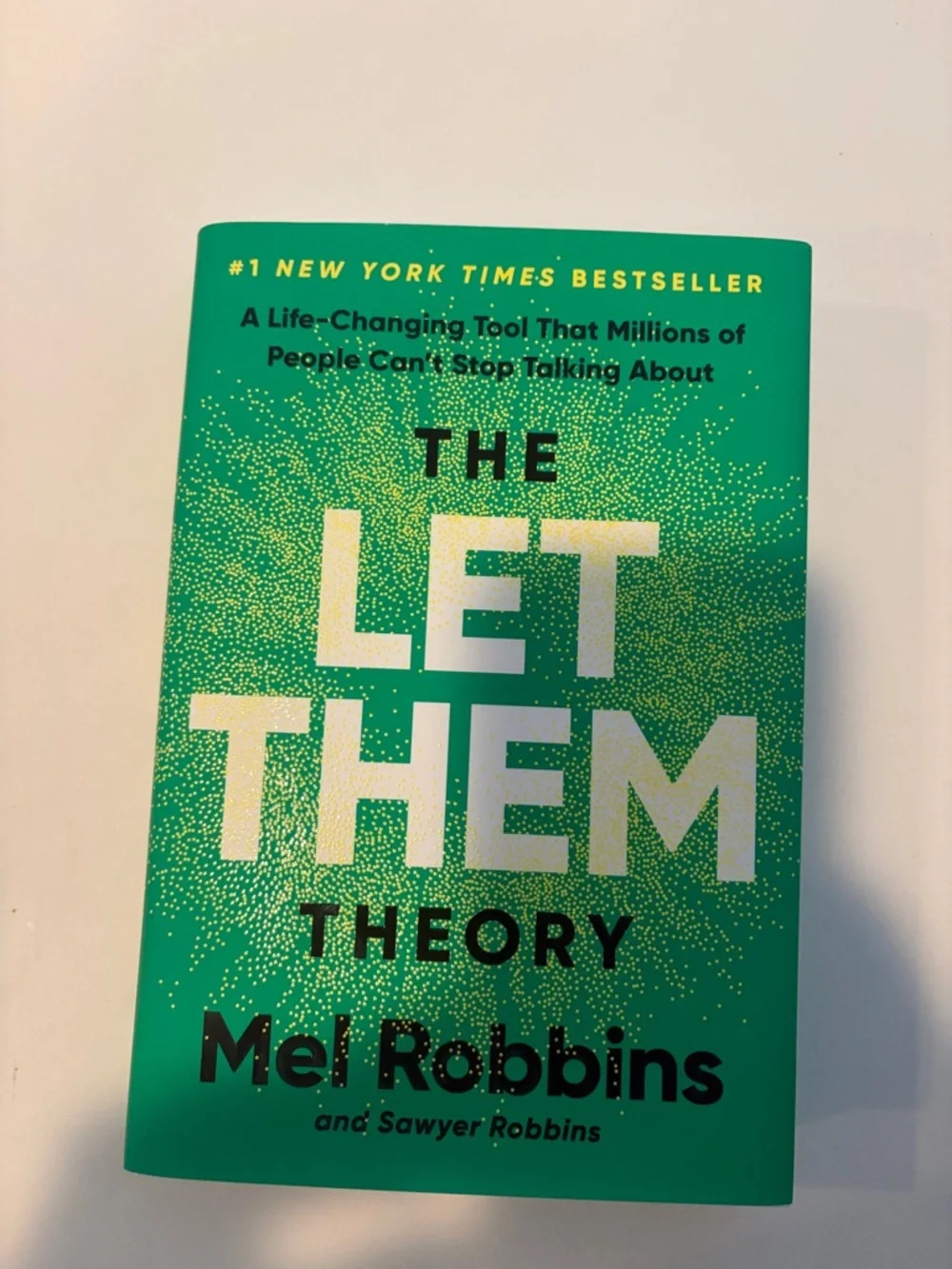 The Let Them Theory by Mel Robbins - Picture 1 of 1